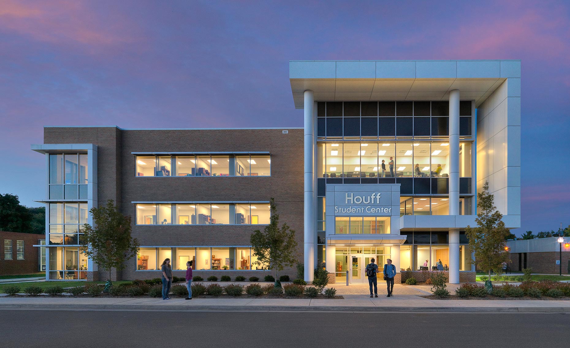 Blue Ridge Community College Houff Student Center | Photo Maylone Architectural