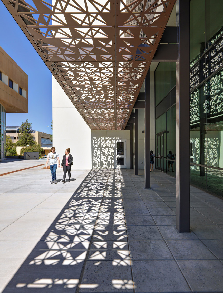 University of New Mexico | Maylone Architectural Photo